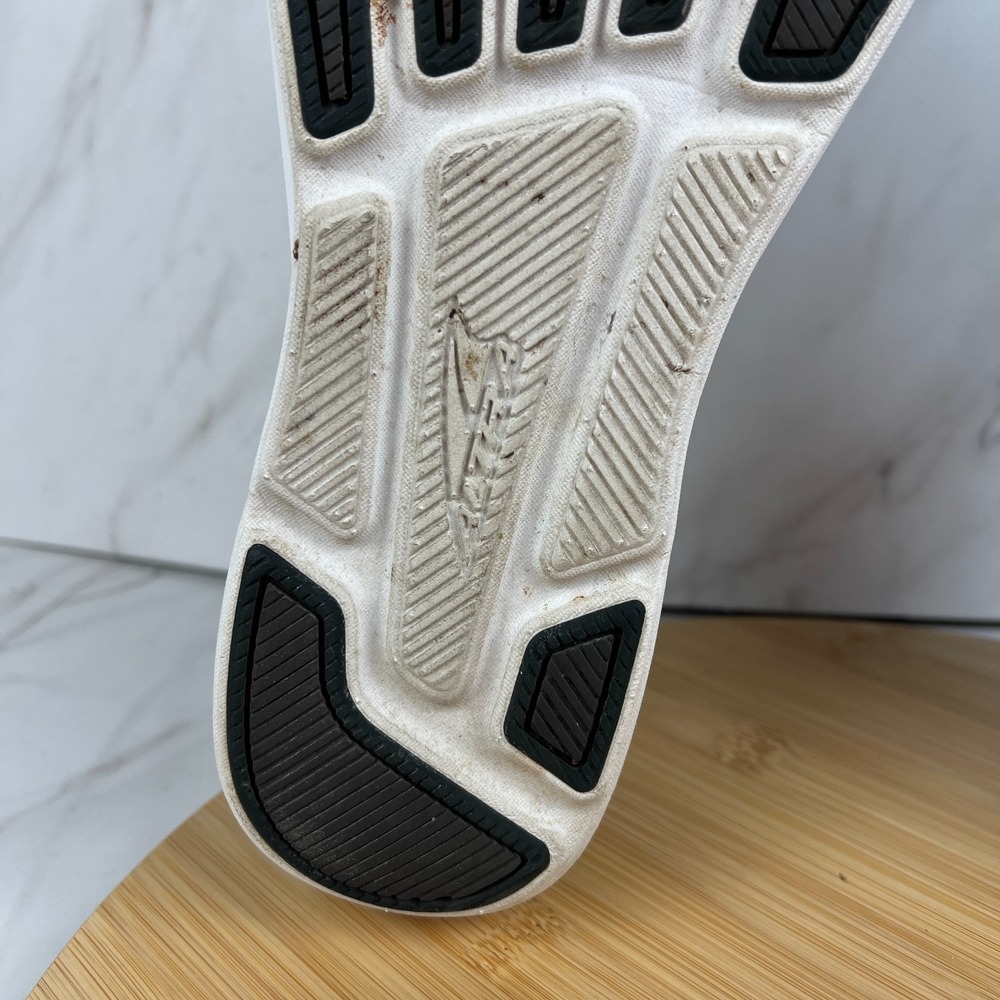 Altra Escalante 4 Womens Size 11 Black White Running Sneakers AL0A85NF000 - Picture 8 of 12